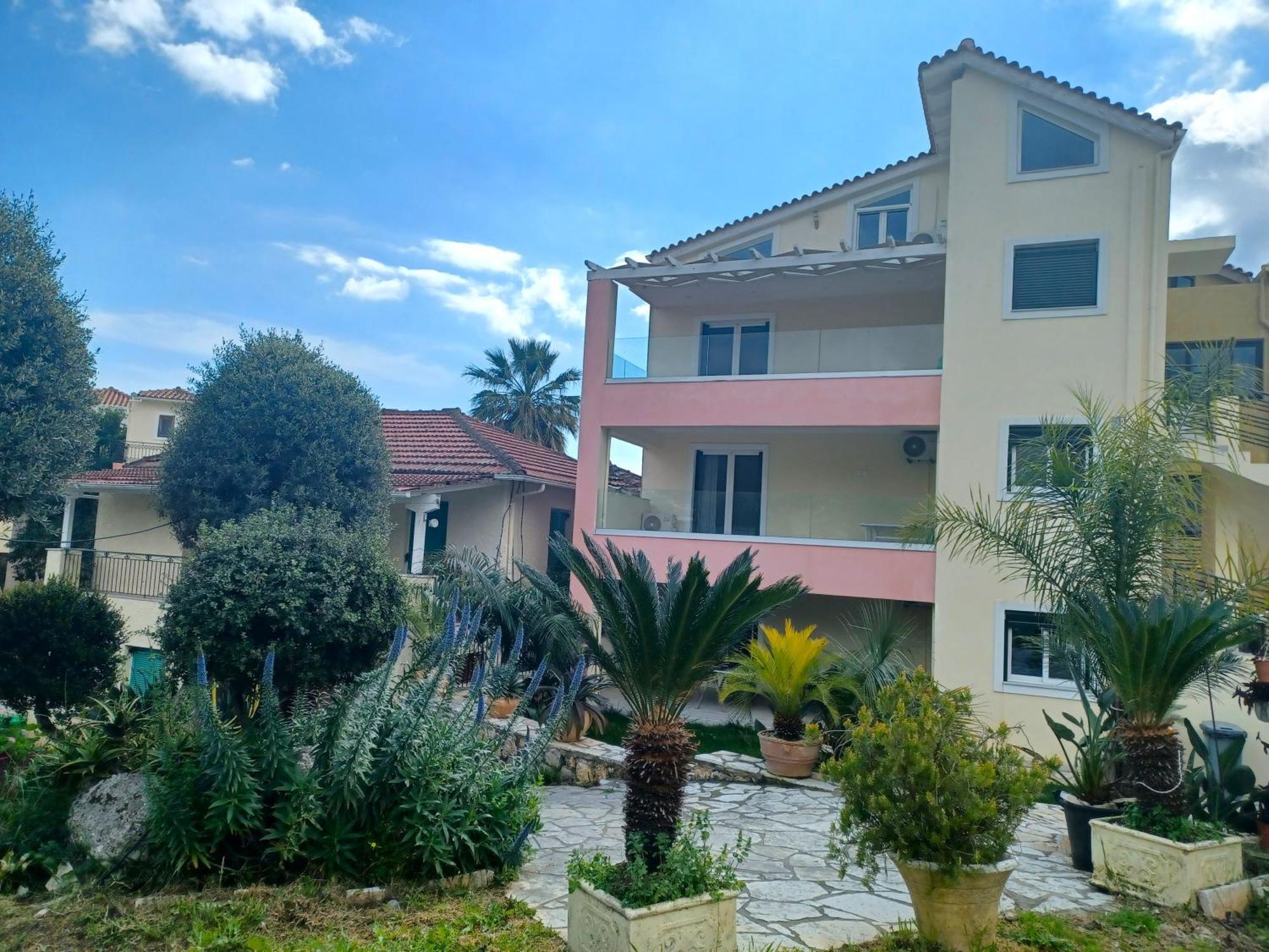Philippos Hotel Apartments Nikiana Exterior photo