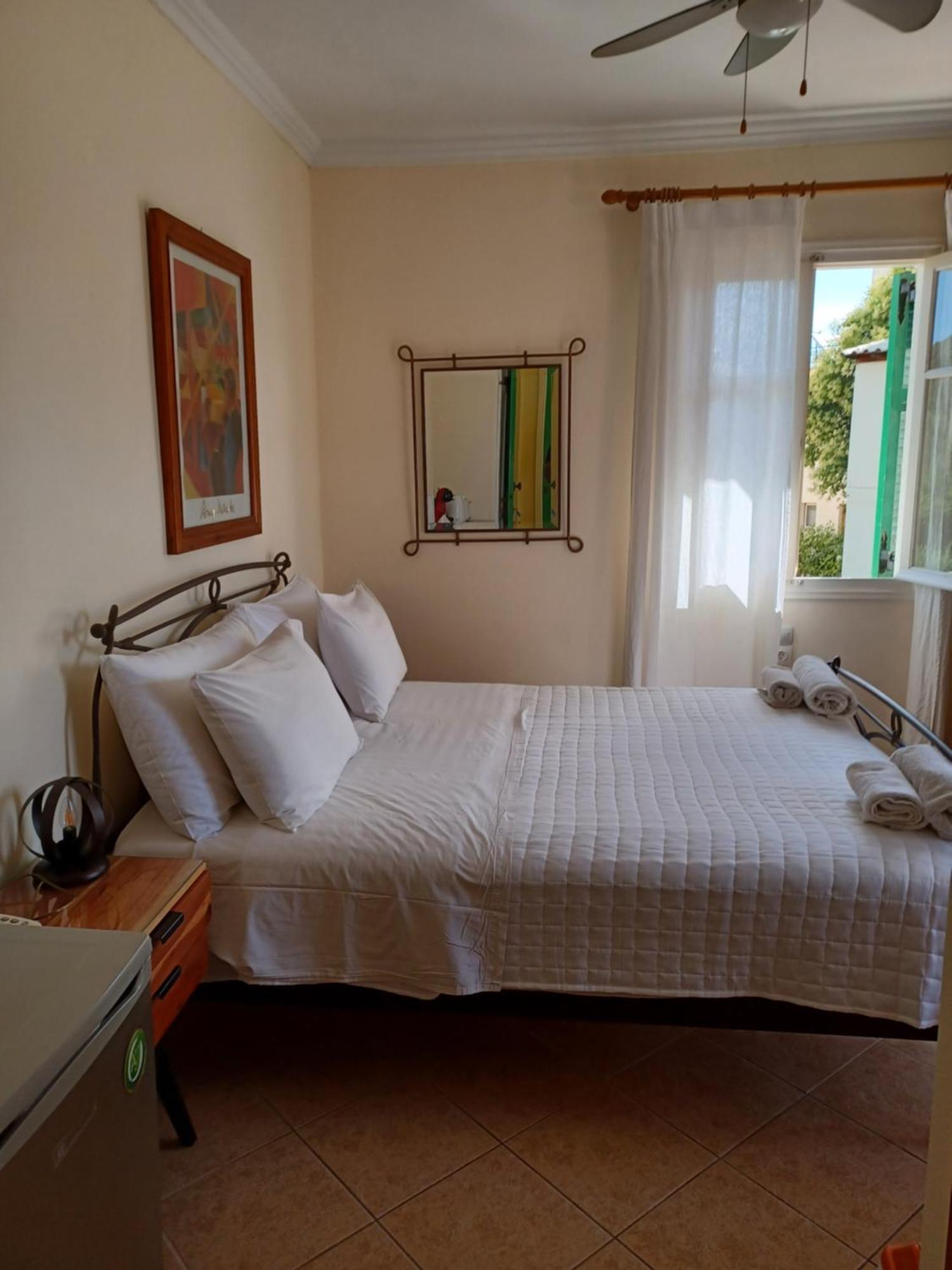 Philippos Hotel Apartments Nikiana Exterior photo