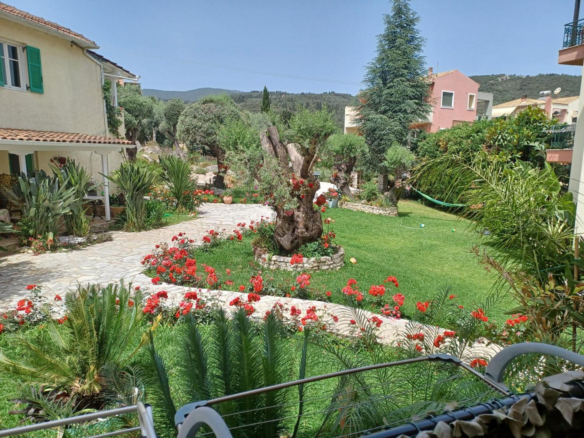 Philippos Hotel Apartments Nikiana Exterior photo